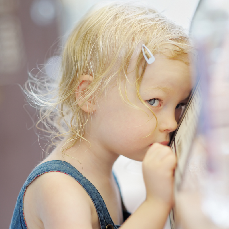 Funkcjonowanie dziecka nieśmiałego – emocje, zachowanie, samoorientacja